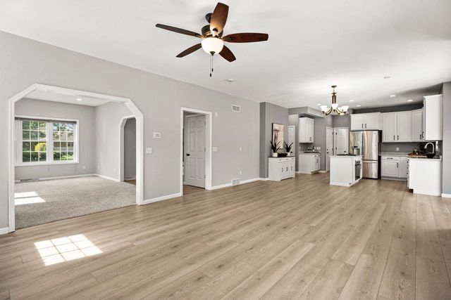 3058 Saddle Brooke Trail, Sun Prairie, WI 53590