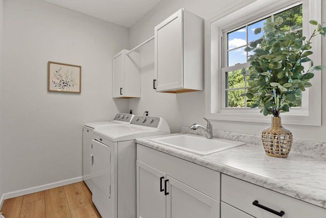 3058 Saddle Brooke Trail, Sun Prairie, WI 53590