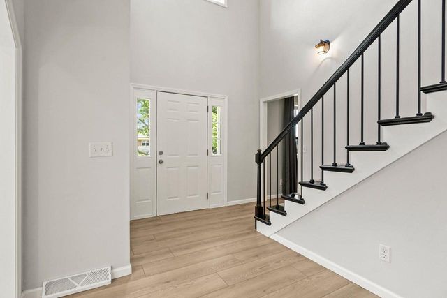 3058 Saddle Brooke Trail, Sun Prairie, WI 53590