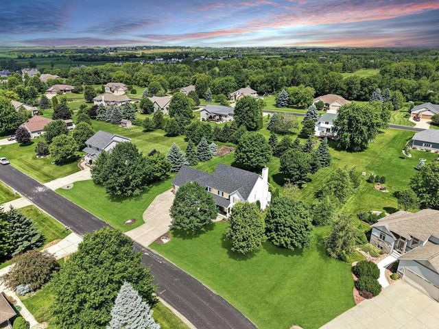 3058 Saddle Brooke Trail, Sun Prairie, WI 53590