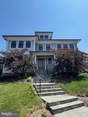 497 N ABINGDON ST, Arlington, VA 22203