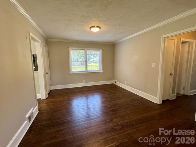 106 Crest Street, Mount Holly, NC 28120