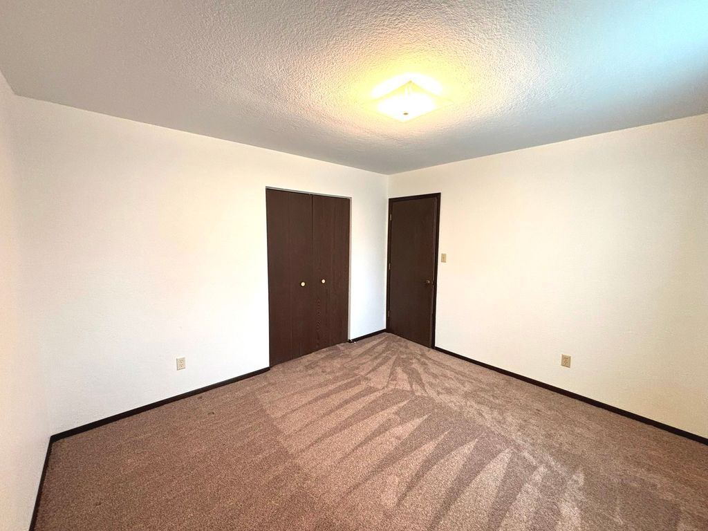 Image 12 of property listing at 222 Northwood Lane, Salem, IL 62881