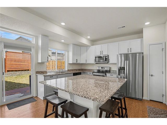 26309 E Maple Dr, Aurora, CO 80018