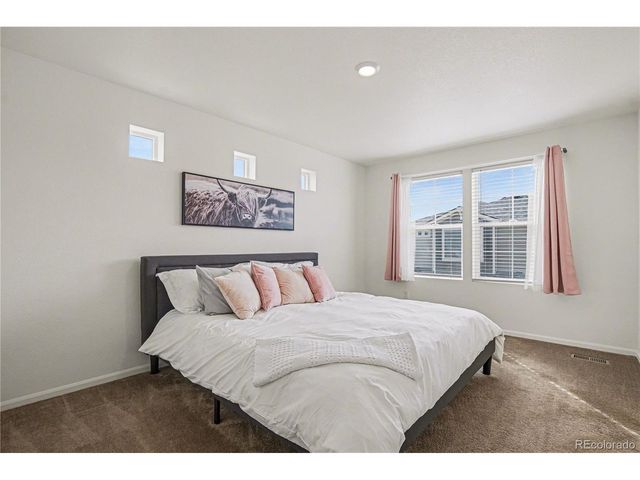 26309 E Maple Dr, Aurora, CO 80018