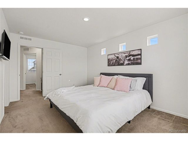 26309 E Maple Dr, Aurora, CO 80018