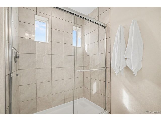 26309 E Maple Dr, Aurora, CO 80018