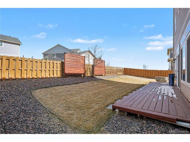 26309 E Maple Dr, Aurora, CO 80018