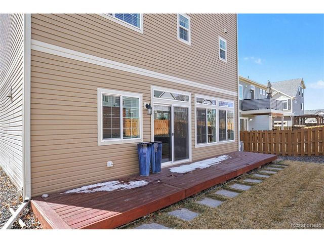 26309 E Maple Dr, Aurora, CO 80018