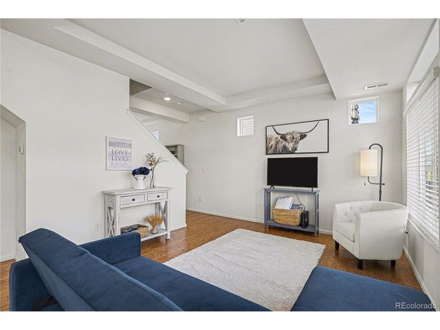 26309 E Maple Dr, Aurora, CO 80018