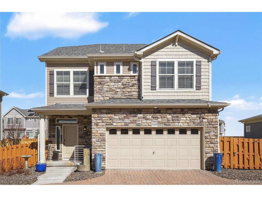 26309 E Maple Dr, Aurora, CO 80018