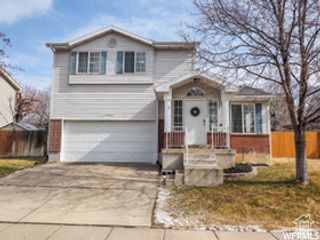 2240 S LORIN CIR, Ogden, UT 84401