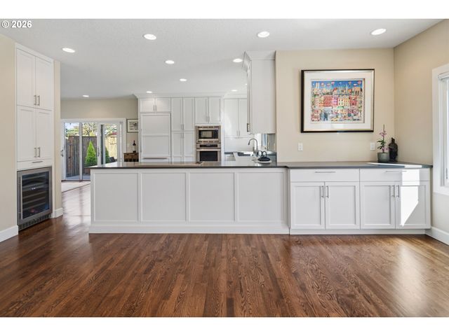 4166 GLACIER LILY St, Lake Oswego, OR 97035