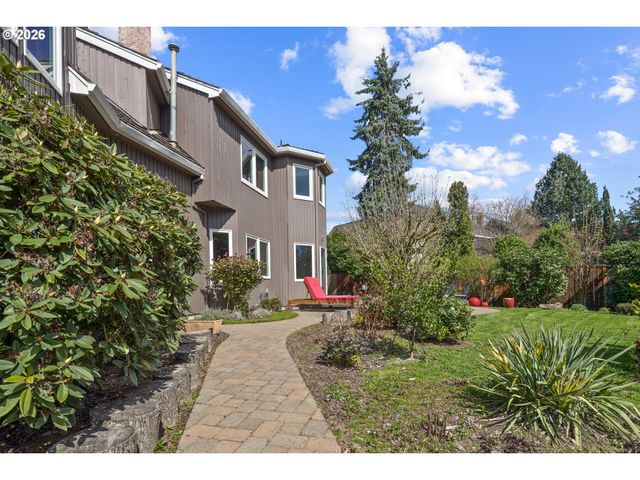 4166 GLACIER LILY St, Lake Oswego, OR 97035