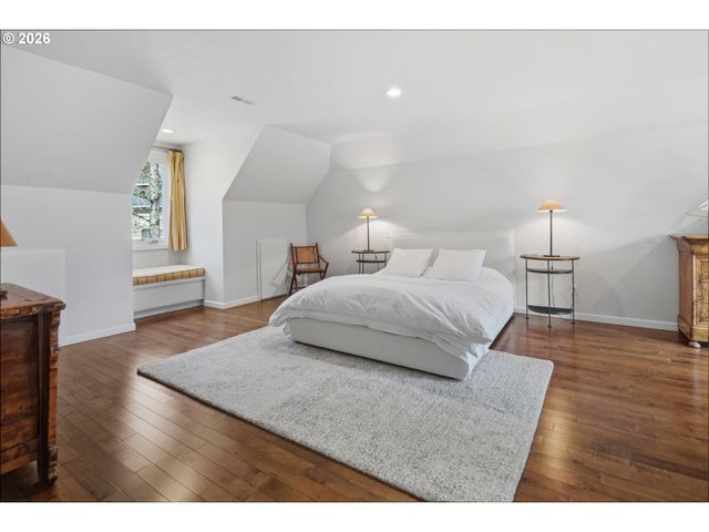 4166 GLACIER LILY St, Lake Oswego, OR 97035