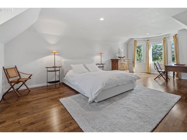 4166 GLACIER LILY St, Lake Oswego, OR 97035