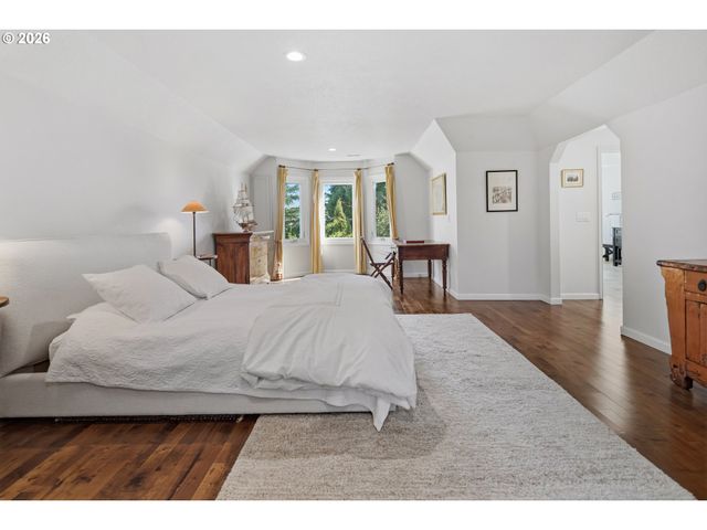 4166 GLACIER LILY St, Lake Oswego, OR 97035