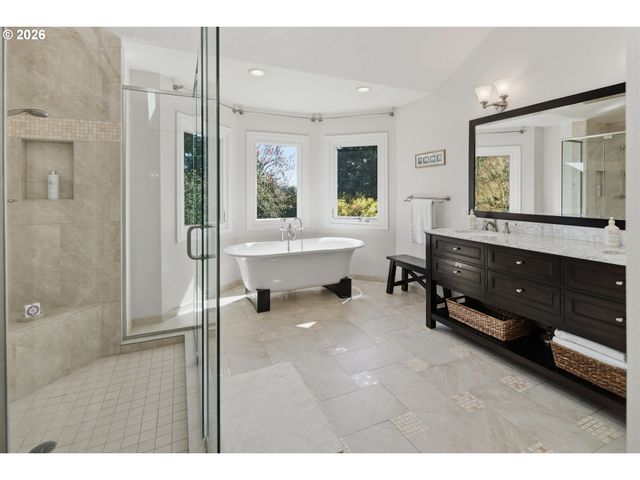 4166 GLACIER LILY St, Lake Oswego, OR 97035