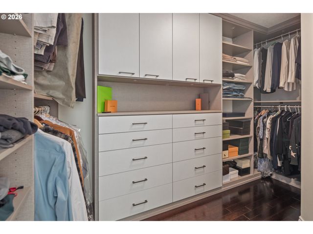 4166 GLACIER LILY St, Lake Oswego, OR 97035