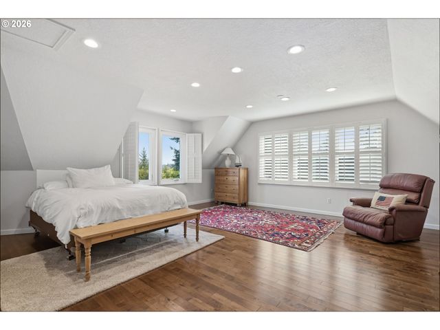 4166 GLACIER LILY St, Lake Oswego, OR 97035