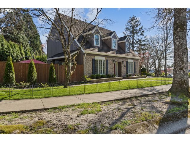 4166 GLACIER LILY St, Lake Oswego, OR 97035