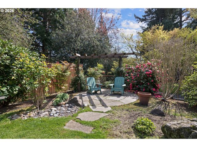 4166 GLACIER LILY St, Lake Oswego, OR 97035
