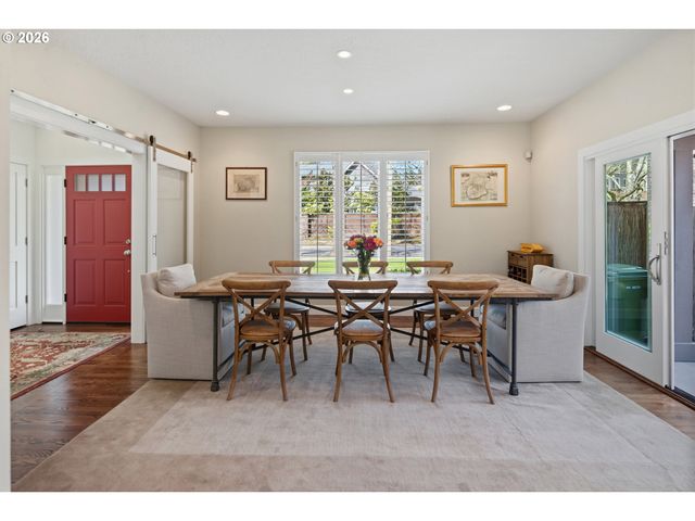 4166 GLACIER LILY St, Lake Oswego, OR 97035