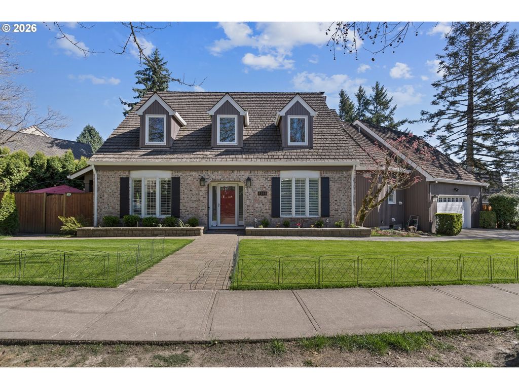4166 GLACIER LILY St, Lake Oswego, OR 97035