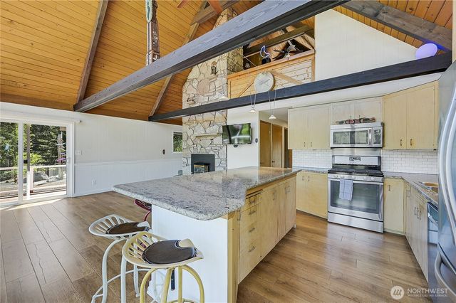 3280 Dabob Road, Quilcene, WA 98376