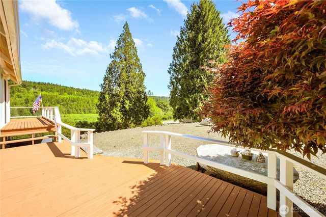 3280 Dabob Road, Quilcene, WA 98376