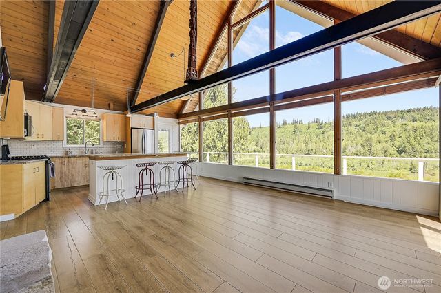 3280 Dabob Road, Quilcene, WA 98376
