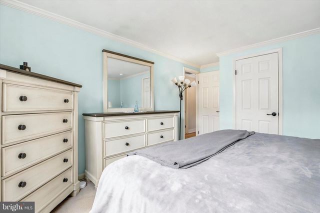 801 VALLEY RD, Warminster, PA 18974