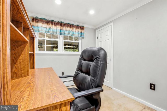 801 VALLEY RD, Warminster, PA 18974