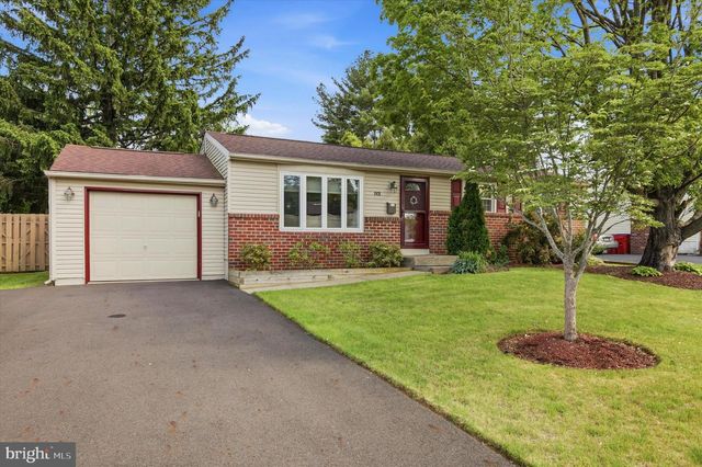 801 VALLEY RD, Warminster, PA 18974