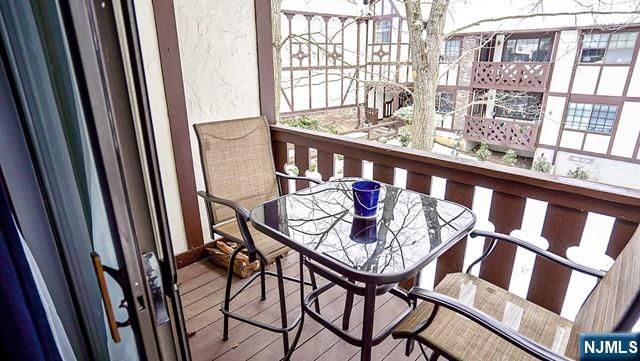 1806 Faulkner Court, Mahwah, NJ 07430