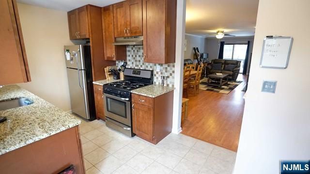 1806 Faulkner Court, Mahwah, NJ 07430