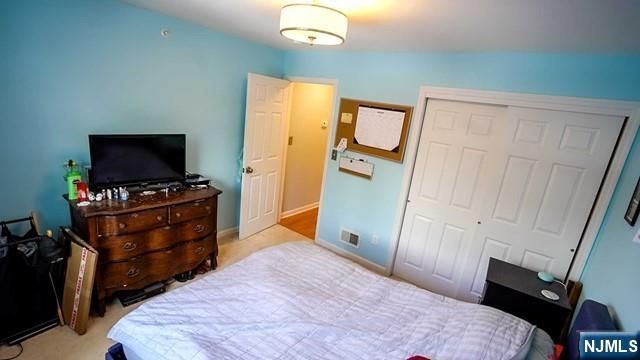 1806 Faulkner Court, Mahwah, NJ 07430