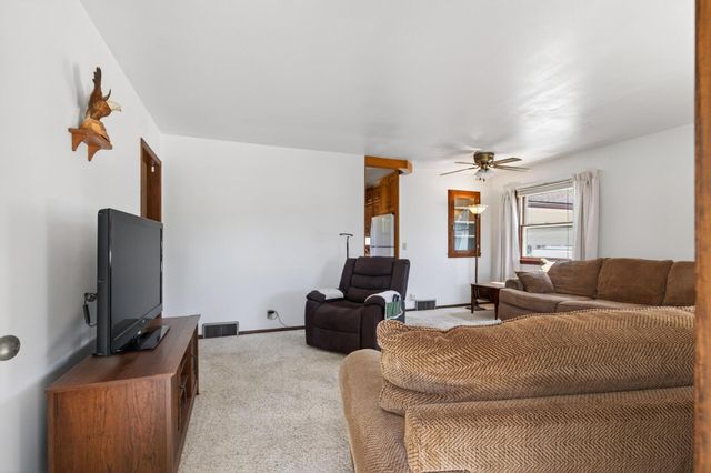 8407 5th Avenue S, Bloomington, MN 55420