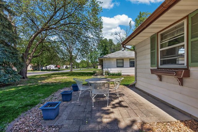 8407 5th Avenue S, Bloomington, MN 55420