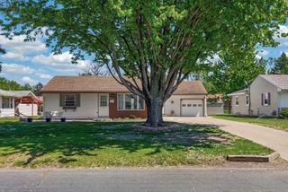 8407 5th Avenue S, Bloomington, MN 55420