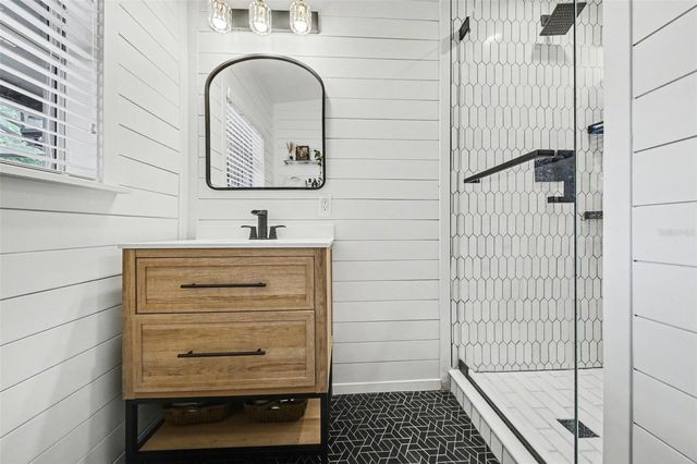 1026 S LAKEMONT AVENUE, Winter Park, FL 32792