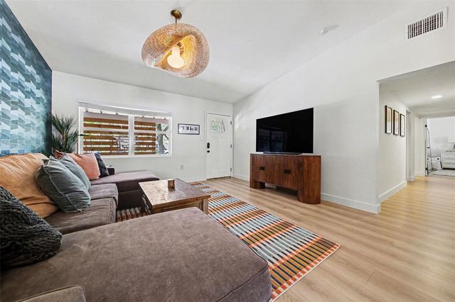 1026 S LAKEMONT AVENUE, Winter Park, FL 32792