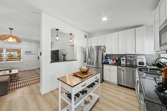 1026 S LAKEMONT AVENUE, Winter Park, FL 32792