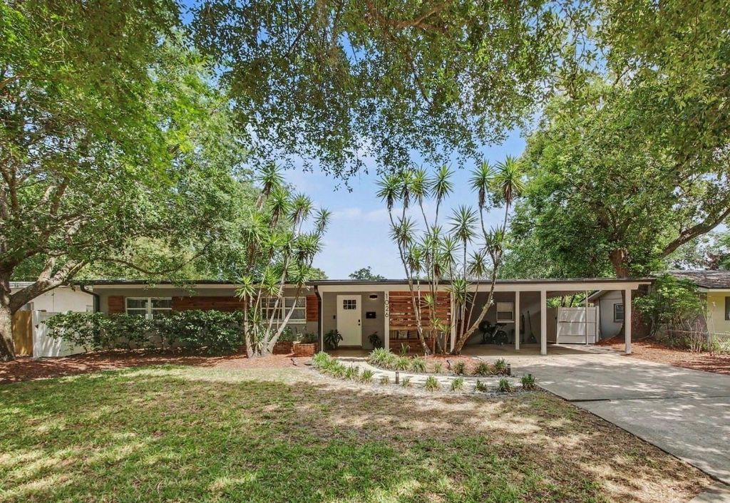 1026 S LAKEMONT AVENUE, Winter Park, FL 32792