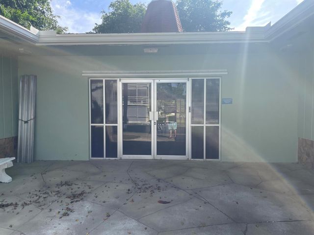 3300 Springdale Boulevard 201, Palm Springs, FL 33461