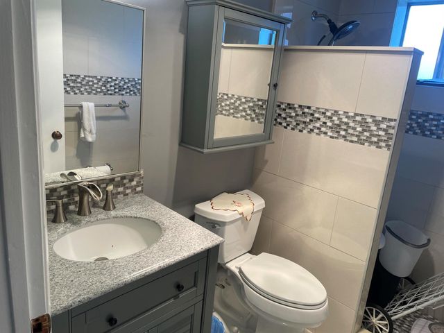 3300 Springdale Boulevard 201, Palm Springs, FL 33461