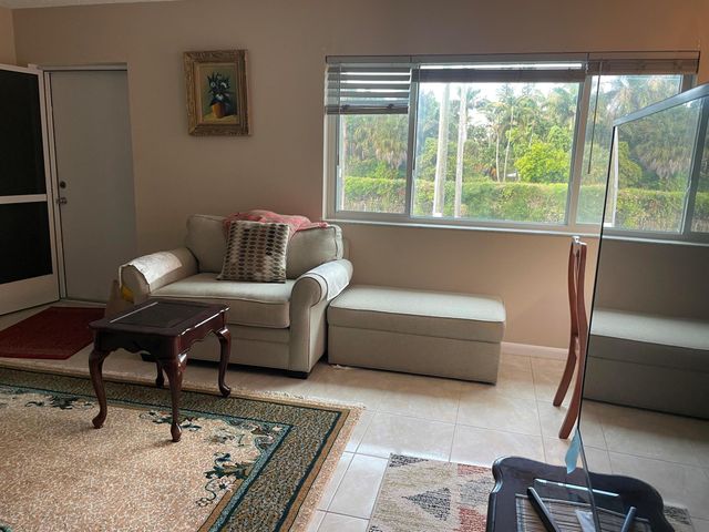 3300 Springdale Boulevard 201, Palm Springs, FL 33461