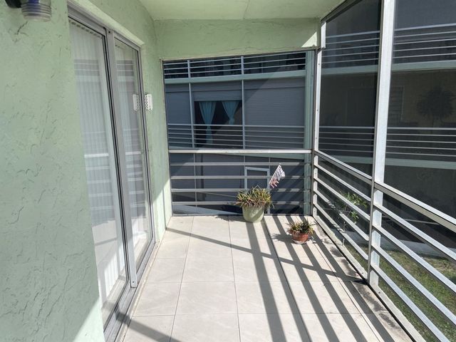 3300 Springdale Boulevard 201, Palm Springs, FL 33461