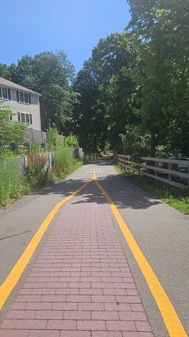 50 Hammond St 2, Waltham, MA 02451