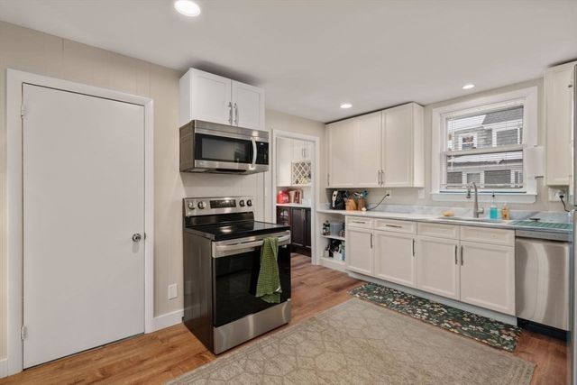 50 Hammond St 2, Waltham, MA 02451